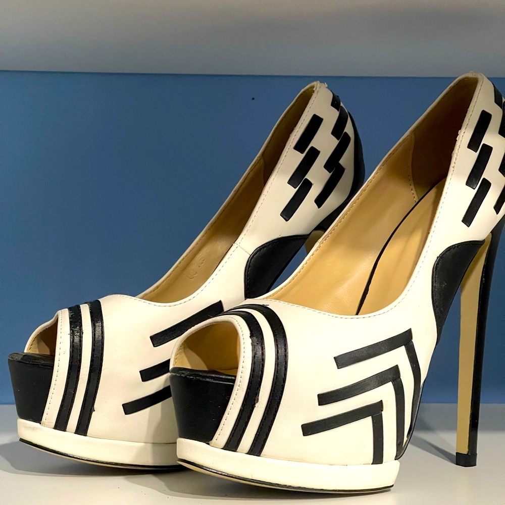 Black and white peep toe platform stiletto
